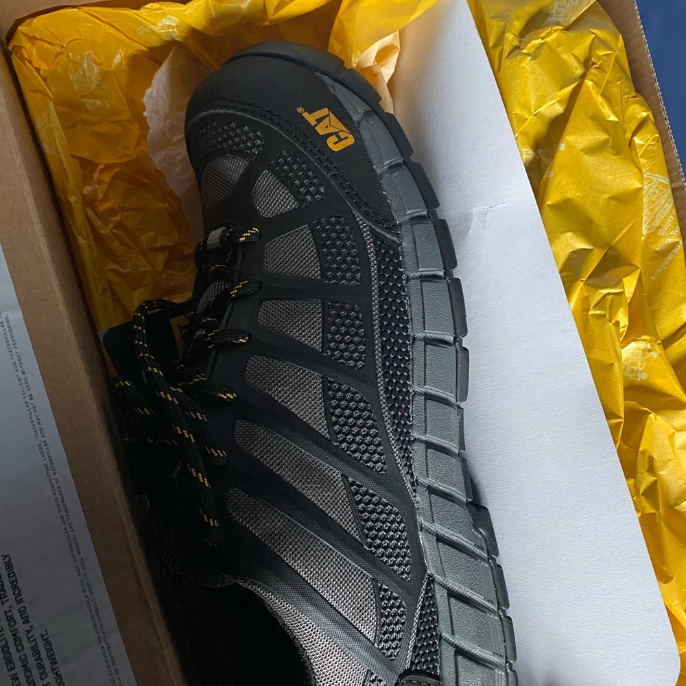 CAT brand men’s work boot(sneaker style)